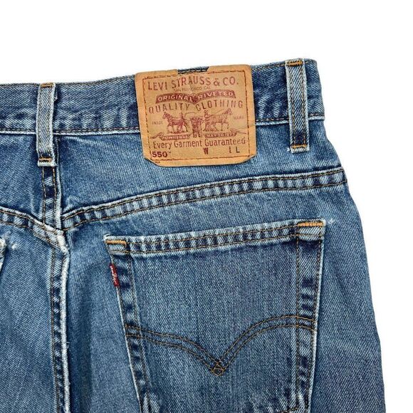 Levi's 550 Jeans Women's Size 14 Blue Relaxed Fit Tapered Leg Casual Denim - Picture 7 of 13